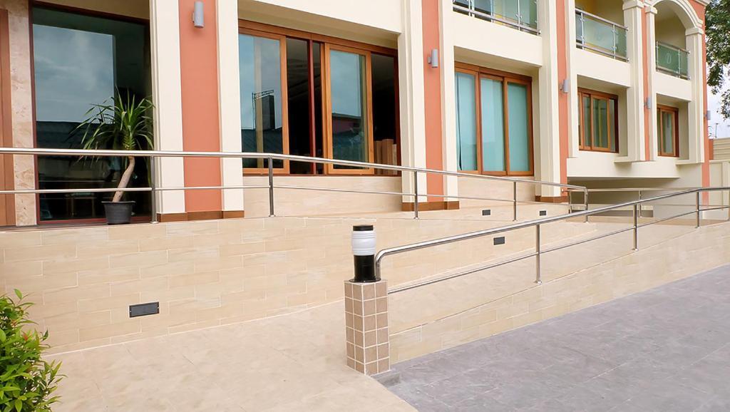 Dhotel Pattaya Nong Prue Exteriör bild